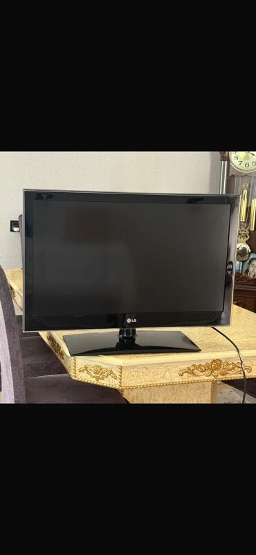 Кронштейны: Телевизор LG LCD 32" FHD (1920x1080)