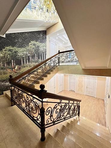 Продажа коттеджей и домов: 5 и более комнат, 500 м², Бишкек, Арча-Бешик ж/м Риэлтор — 8