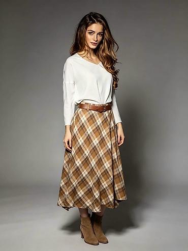 suknje za folklor: Karirane suknje: 2500 dinara
S M L XL — 6