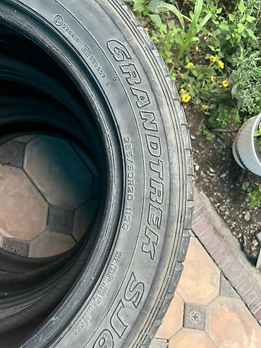 балон зимние: Комплект зимних шин Dunlop Grandtrek SJ6 - Модель: Dunlop Grandtrek — 2