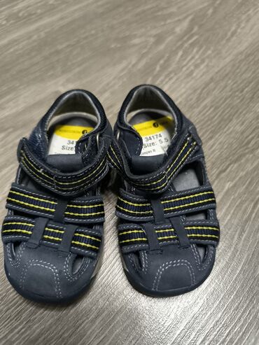 обувь для туризма: Детские сандалии (Nordstrom Rack) - Размер: 5.5 (детский). - Цвет