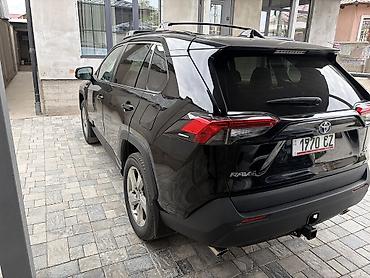битые машины купить: Toyota RAV4: 2021 г., 2.5 л, Автомат, Гибрид, Кроссовер — 5