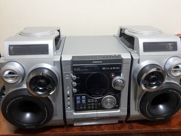 Musiqi mərkəzləri: 3800 w Güclü Səs + Bass
 2 Basovik + 2 Səs Kalonkaları — 5