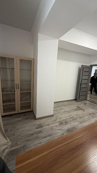оптима ск: 🏡 СДАЁТСЯ 4-КОМНАТНАЯ КВАРТИРА-СТУДИЯ В ЦЕНТРЕ БИШКЕКА 📍 Золотой — 10