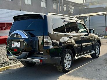Mitsubishi: Mitsubishi Pajero: 2010 г., 3 л, Автомат, Бензин, Внедорожник — 6
