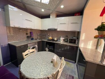 Köhnə tikili: Bakı, 3 otaqlı, Köhnə tikili, m. Həzi Aslanov, 80 kv. m — 23