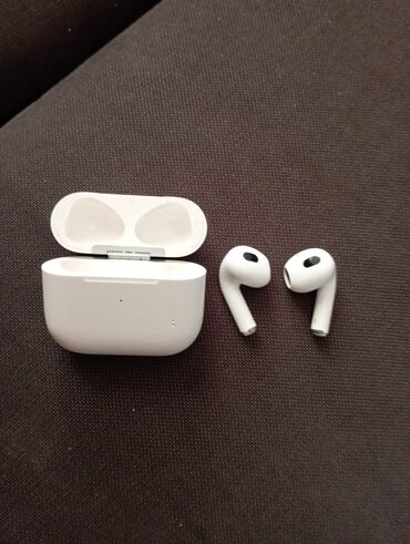 airpods qiymetleri: Airpods 3 super vəziyyətde heç bir problemi yoxdur