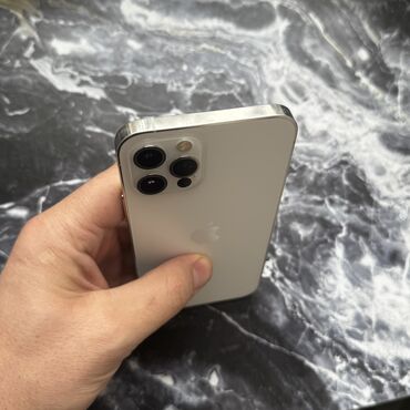 Apple iPhone: IPhone 12 Pro, Б/у, 256 ГБ, Белый, Чехол, 80 % — 6
