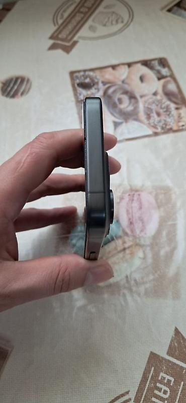 Apple iPhone: IPhone 15 Pro, Б/у, 256 ГБ, Black Titanium, 86 % — 6