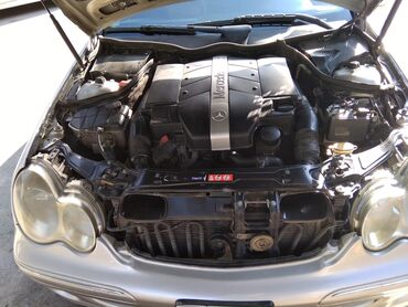 Mercedes-Benz: Mercedes-Benz 240: 2.4 l | 2005 il Sedan — 6