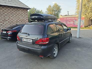 версио: Toyota Avensis Verso: 2002 г., 2 л, Механика, Дизель, Минивэн — 3