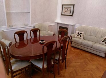 Uzunmüddətli kirayə mənzillər: Səbail Rayonu Sahil Metrosu Tarqovu Mərkəz 3 otaq. Mərtəbə - 3/3 Otaq — 4