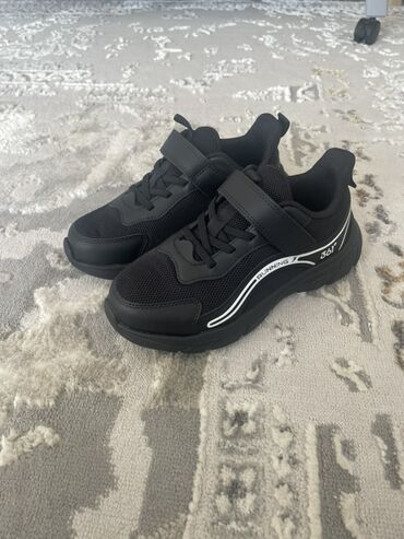 кардиган на мальчика: Кроссовки 361° Running, детские/подростковые, черные - Бренд/серия