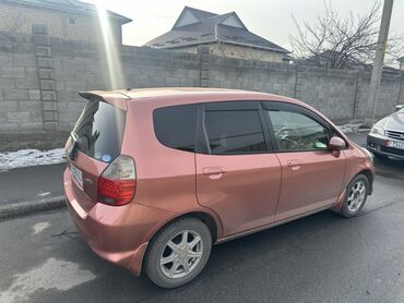 Honda: Honda Fit: 2004 г., Автомат, Бензин, Хэтчбэк — 5