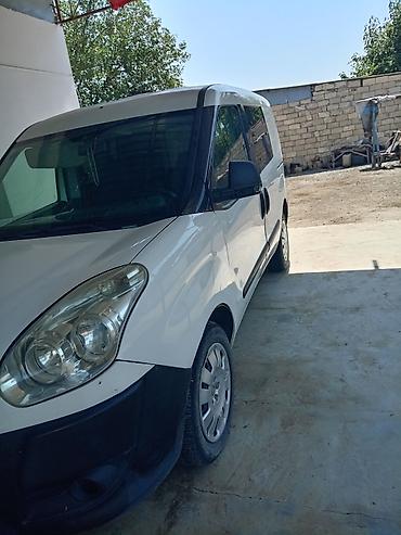 Fiat: Fiat Doblo: 1.4 l | 2014 il Mikroavtobus — 2
