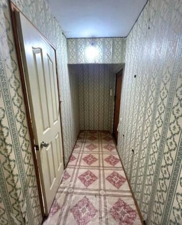 недвижимость базар коргон: 1 бөлмө, 32 кв. м, 104-серия, 4 кабат, Эски ремонт