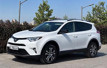 Toyota RAV4: 2018 г., 2.5 л, Автомат, Бензин, Кроссовер at lalafo.kg Toyota RAV4: 2018 г., 2.5 л, Автомат, Бензин, Кроссовер