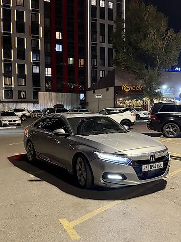 Honda: Honda Accord: 2018 г. — 2