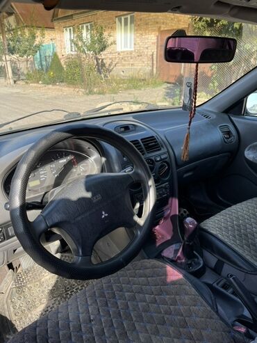 двухосные прицепы для легковых автомобилей бу: Mitsubishi Carisma: 1998 г., 1.8 л, Механика, Бензин, Седан