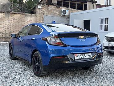 byd e1: Chevrolet Volt: 2017 г., 1.5 л, Автомат, Гибрид, Лифтбек — 4