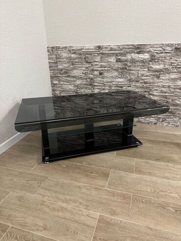 стол обеденный размер стандартный: Продаю стеклянный журнальный стол 
11500
