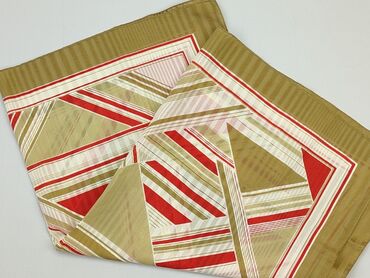 ysl czapka: Neckerchief, Female, condition - Good
