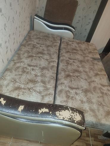 диван без подлокотников раскладной: Прямой диван, Б/у — 1
