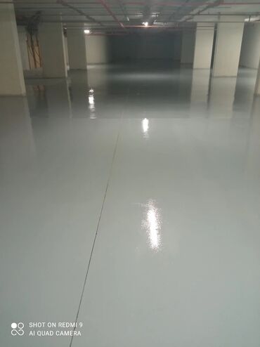 Boşqablar: Epoksi və beton döşəmə işləri – peşəkar tətbiq xidməti Təsvir: -