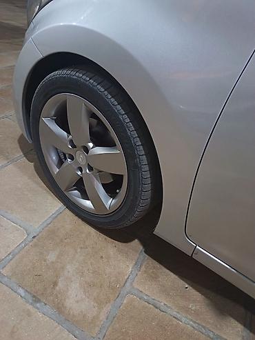 азербайджан авто: Hyundai orijinal 5-şüalı yüngül lehimli disklər və təkər komplekti - — 1