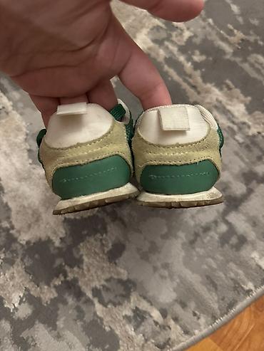 boks krasovkası: Uşaq idman ayaqqabısı – ZARA - Rəng: yaşıl, bej detallarla - Model — 5
