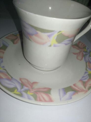 керамические посуды: Новый чайный набор из 12 предметов, 6 чашечек и 6 тарелочек