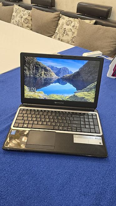 Другие бренды ноутбука: Packard Bell EasyNote (15.6") - Экран 15.6", широкоформатный, матрица — 1
