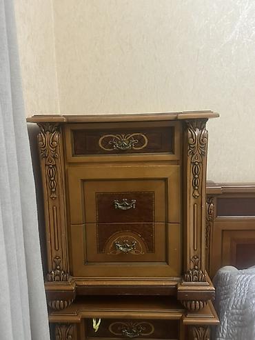 Qonaq otağı dəstləri: Masa və oturacaqlar — 10