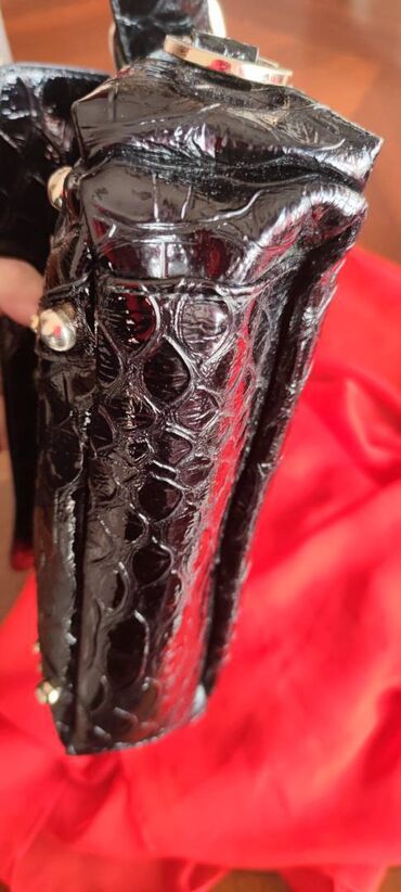 Torbe: Torba za rame, Guess, Materijal: Koža — 8