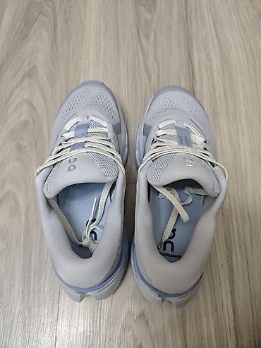 Krasofkalar və idman ayaqqabıları: OnRunner Cloudrunner swiss engineering OnRunner Cloudrunner Şəkildəki — 5
