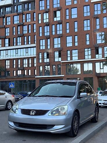 Honda Civic: 2004 г., 1.7 л, Вариатор, Газ, Хэтчбэк