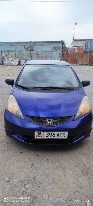 corolla runx: Honda Fit: 2009 г., 1.5 л, Автомат, Бензин, Хэтчбэк