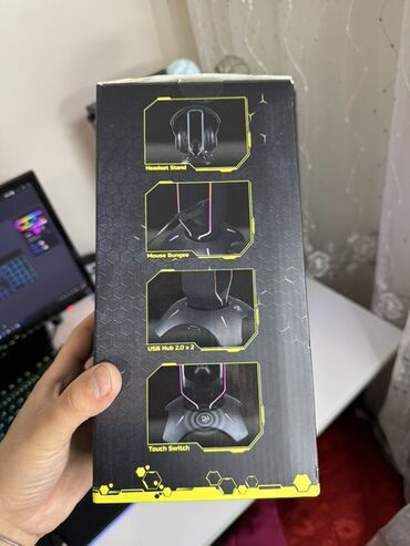 Digər kompüter aksesuarları: 2E Gaming Headset Stand 5 reng Sensorludur modları var istediyiniz — 6