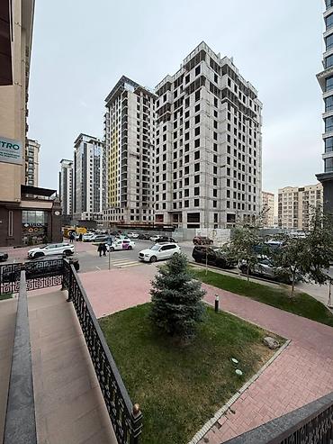 жк английский квартал: 1 комната, 56 м², Асанбай мкр Элитка, 8 этаж, ПСО (под самоотделку) — 3