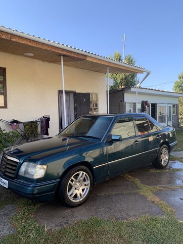 мерс 350: Mercedes-Benz 220: 1994 г., 2.2 л, Механика, Бензин, Седан