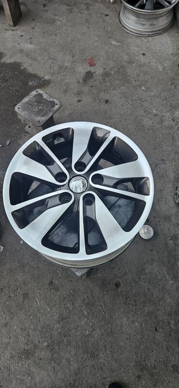 диски на таврию: İşlənmiş Disk təkər Kia 205 / 55 / R 16, 5 Boltlu