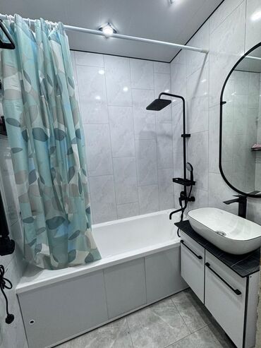 Ванны: Представляем комплект для ванной комнаты, включающий белую ванну — 5