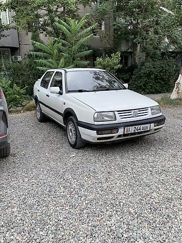 sprinter rex: Volkswagen Vento: 1993 г., 2 л, Механика, Бензин, Седан — 2