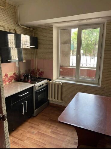 Продажа квартир: 1 комната, 38 м², 105 серия, 2 этаж, Косметический ремонт