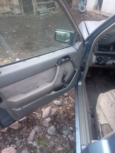 Mercedes-Benz: Mercedes-Benz W124: 1988 г., 2.3 л, Механика, Бензин, Седан — 14