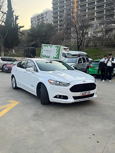 a6 audi: Ford Fusion: 2 l | 2016 il 146000 km Sedan — 5