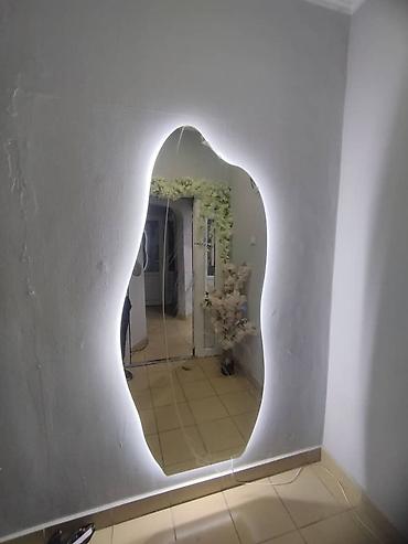 лампочки лед: Зеркало с LED‑подсветкой, напольное/настенное, органической формы. - — 1