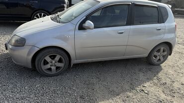 продаю связи с переездом: Chevrolet Aveo: 2010 г., Автомат, Бензин, Хэтчбэк