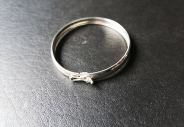 Jewellery: Srebrna narukvica NOVO Ne znam da li je od punog srebra ili