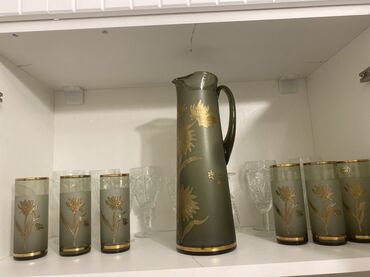 Çaydanlar və qəhvədanlar: Çay dəsti, rəng - Yaşıl, Şüşə, Bohemia, 6 nəfərlik, Çexiya